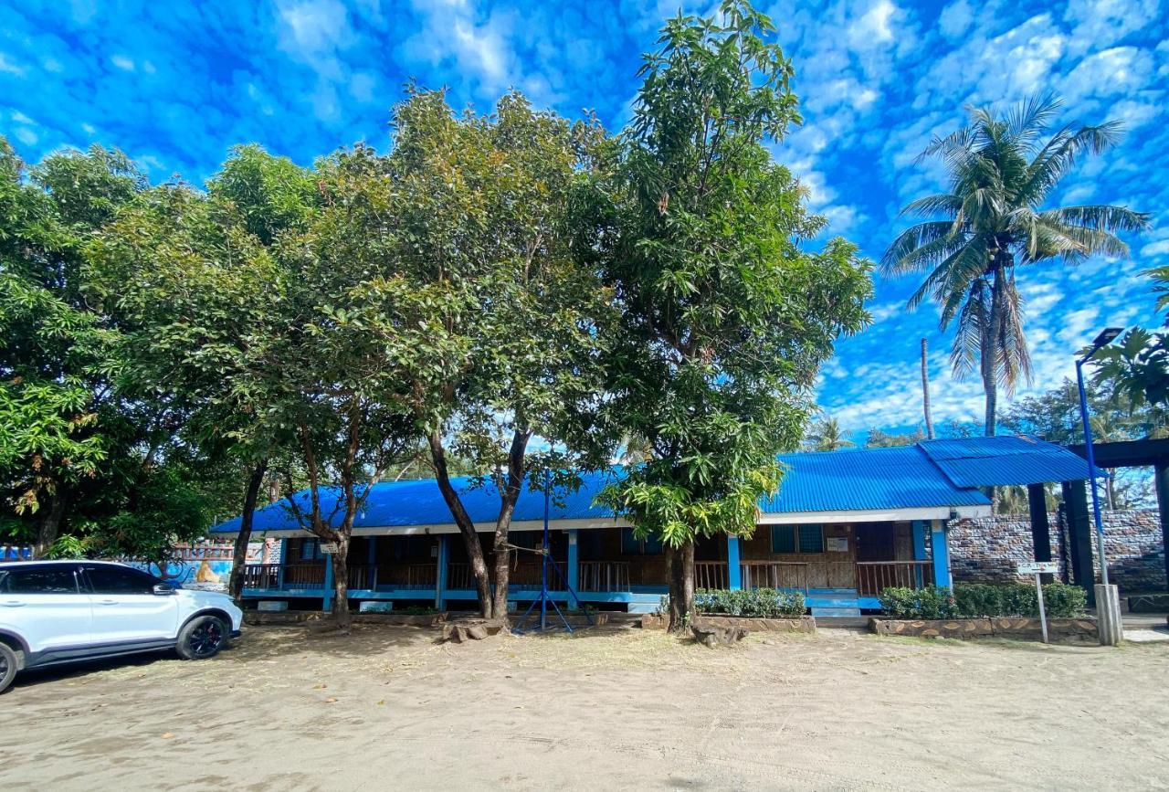 Reddoorz @ Seasun Beach Resort And Hotel Zambales Santa Cruz  Bagian luar foto