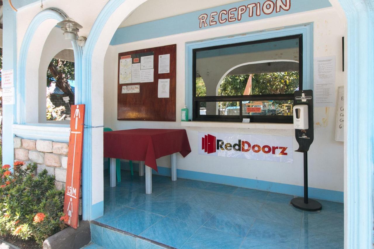 Reddoorz @ Seasun Beach Resort And Hotel Zambales Santa Cruz  Bagian luar foto